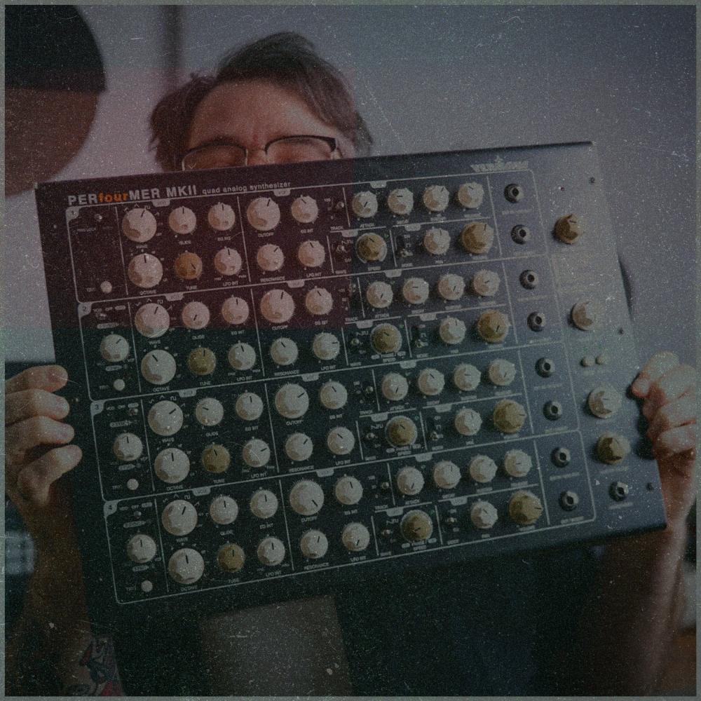 <strong>TECHNO STARTERS</strong>